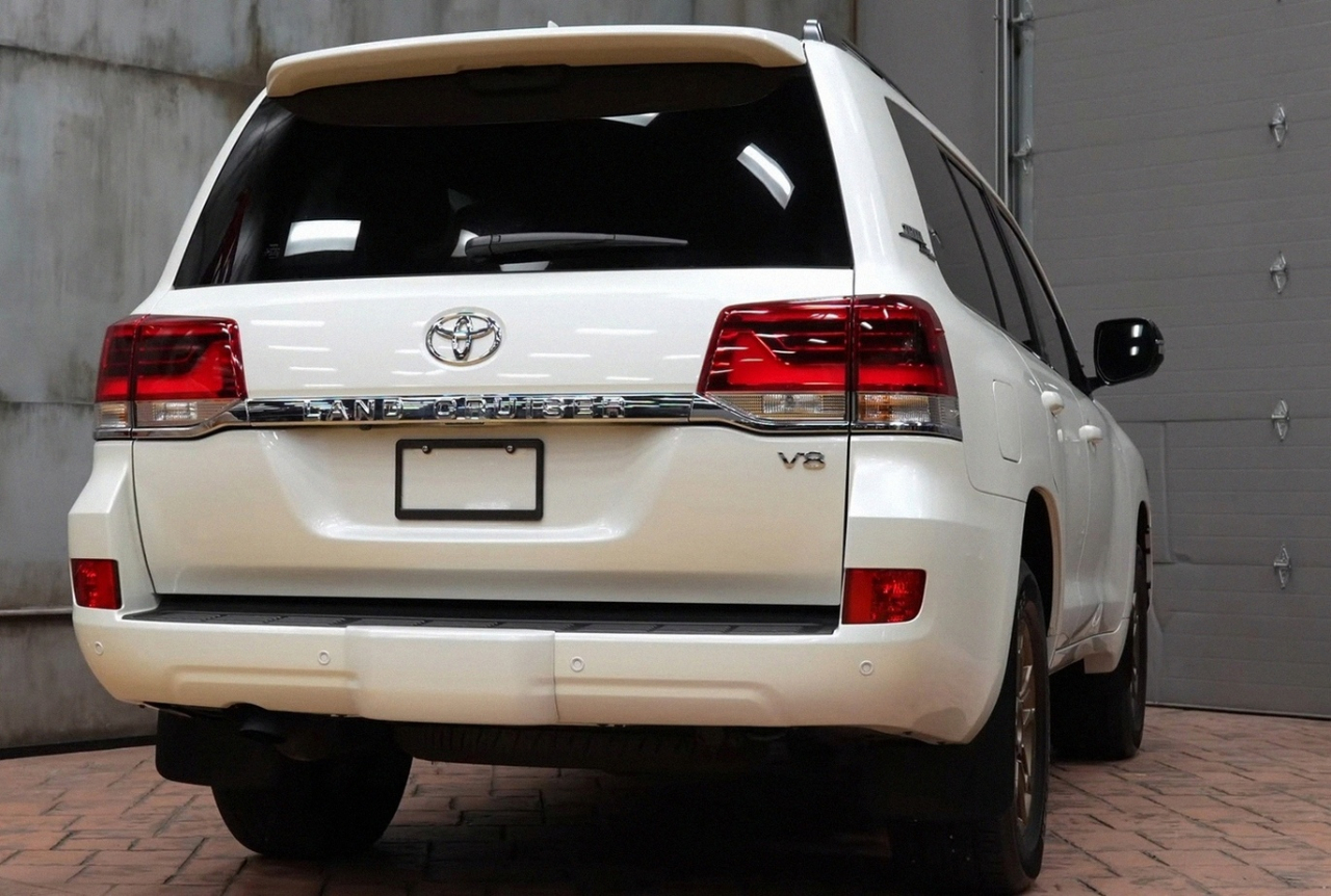 2021 Toyota Land Cruiser Heritage Edition photo 2
