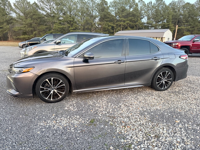 2019 Toyota Camry XLE