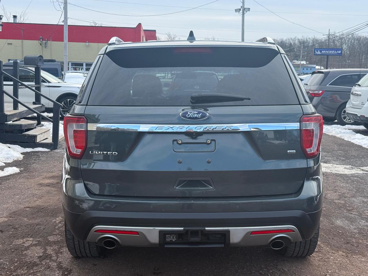 Ford Explorer Limited 4WD 2016