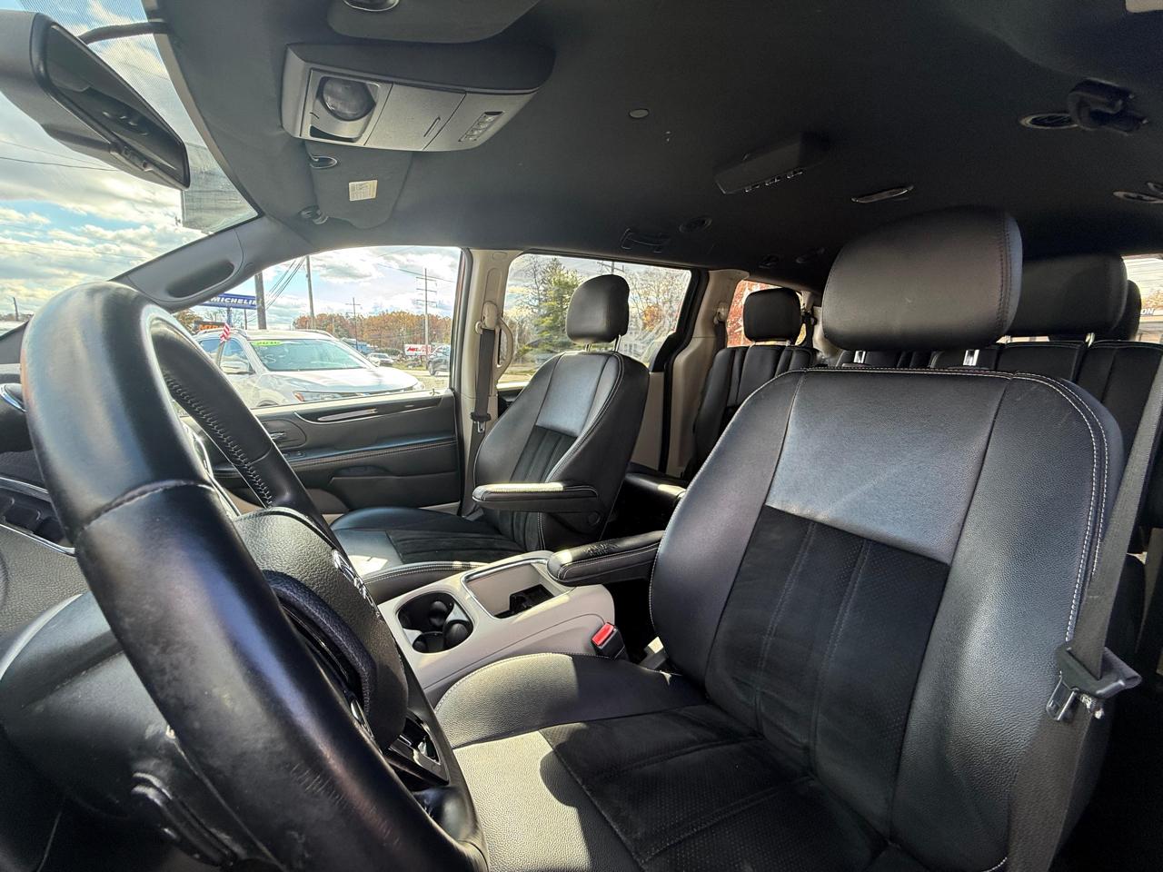 Dodge Grand Caravan SXT 2017