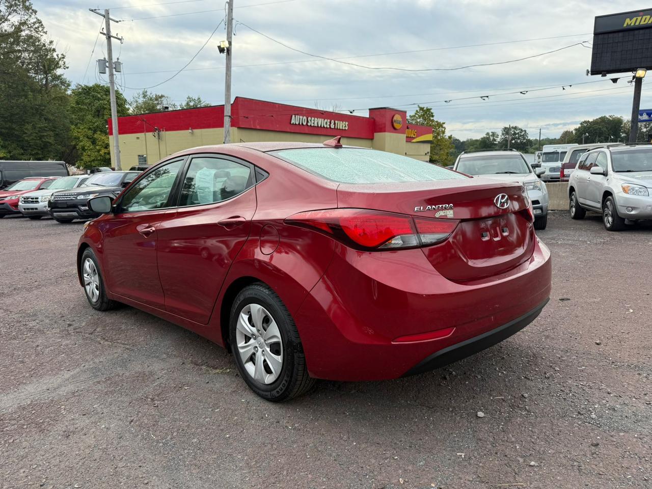 Hyundai Elantra  2015