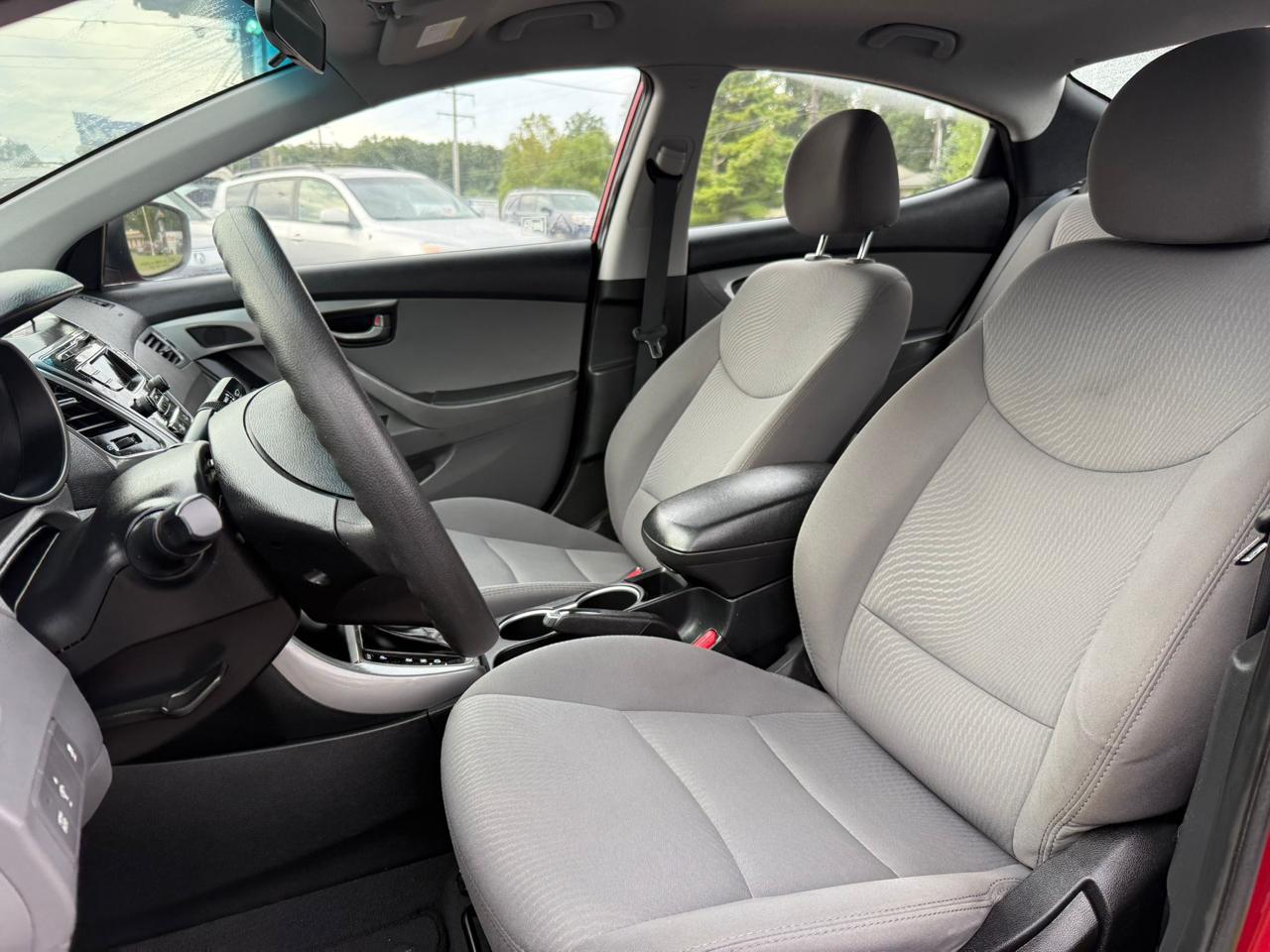 Hyundai Elantra  2015