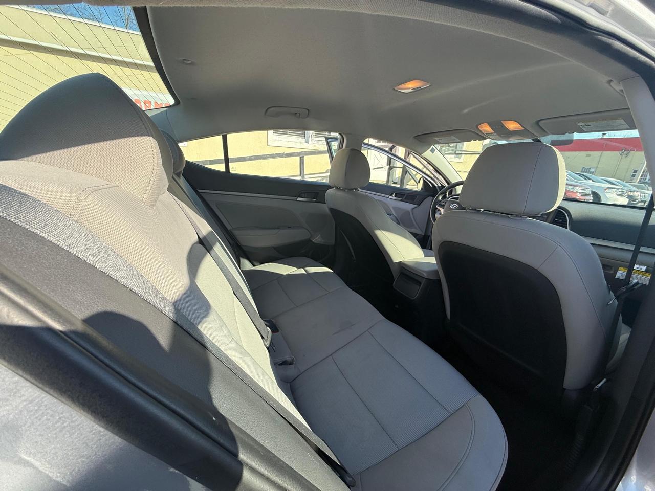 Hyundai Elantra  2017