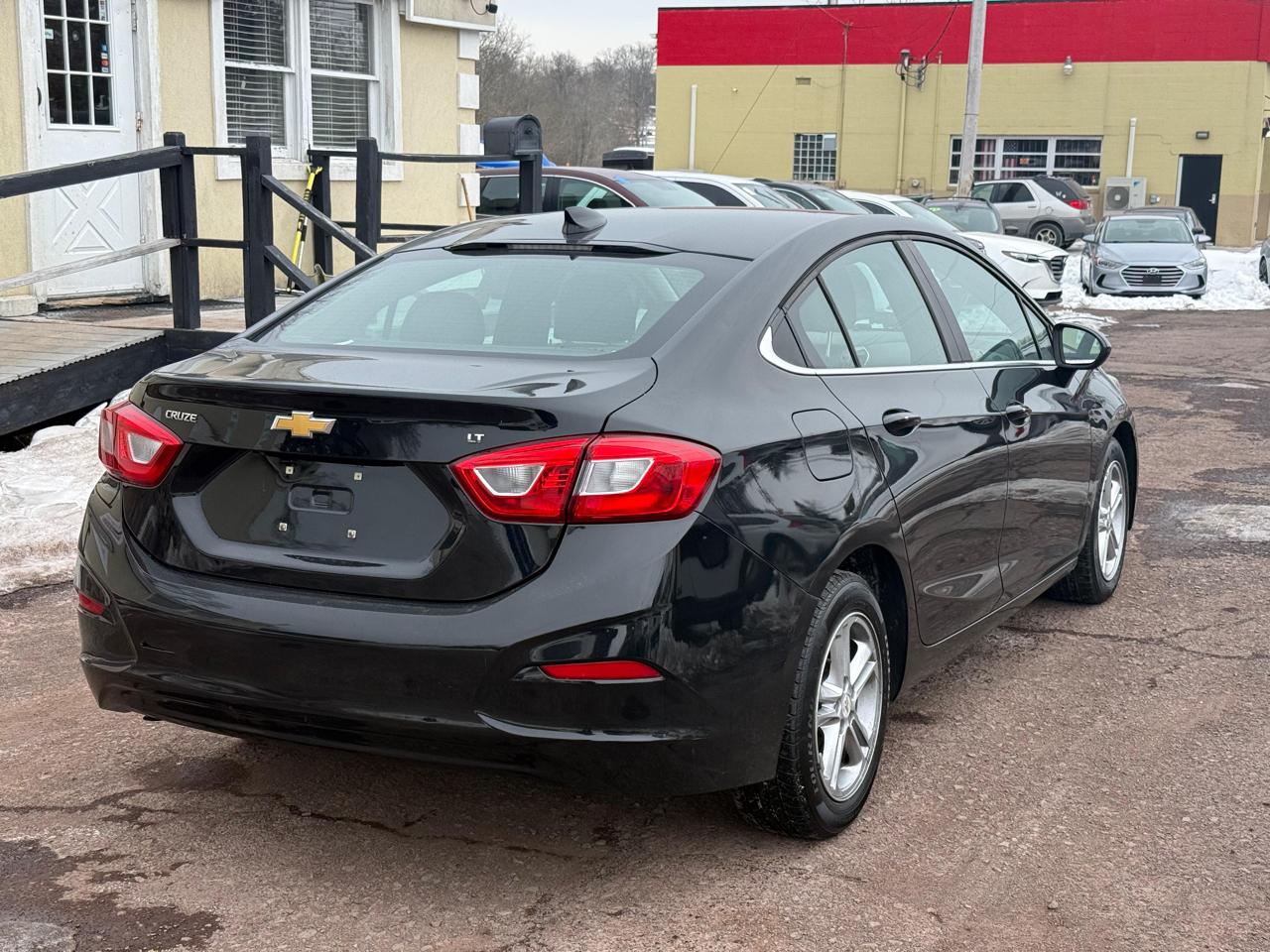 Chevrolet CRUZE LT  2018