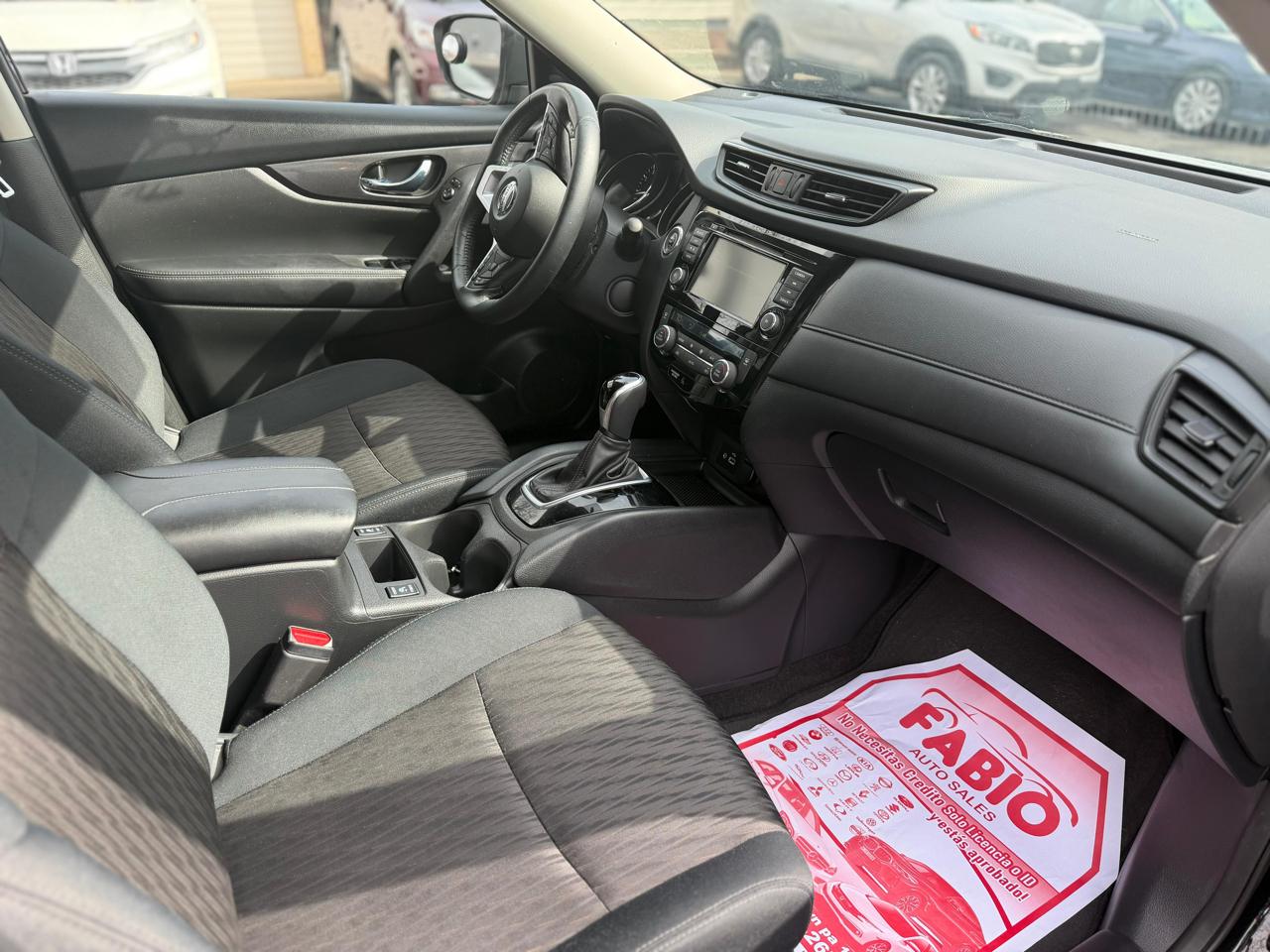 Nissan ROGUE S/SV  2018