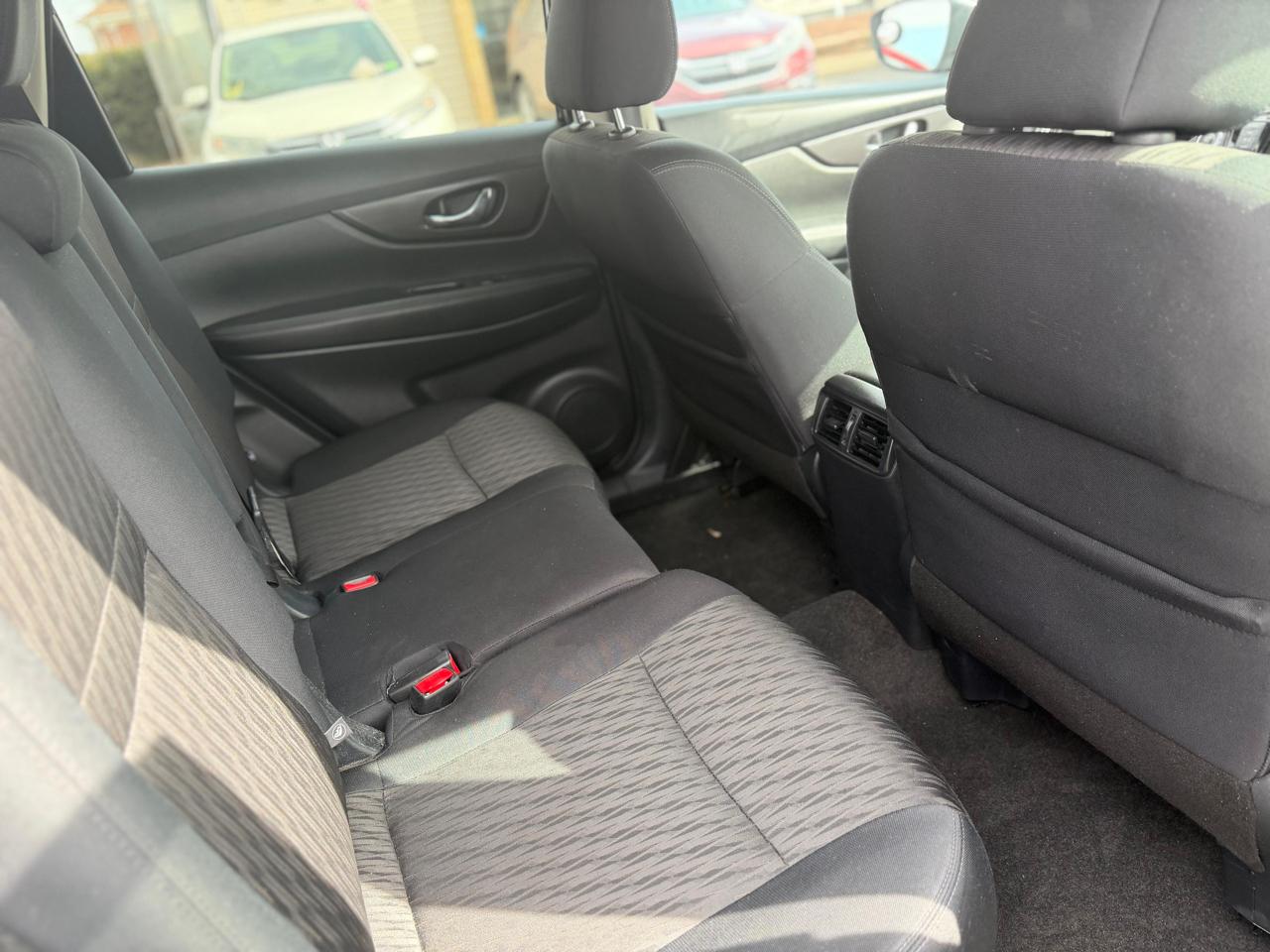 Nissan ROGUE S/SV  2018