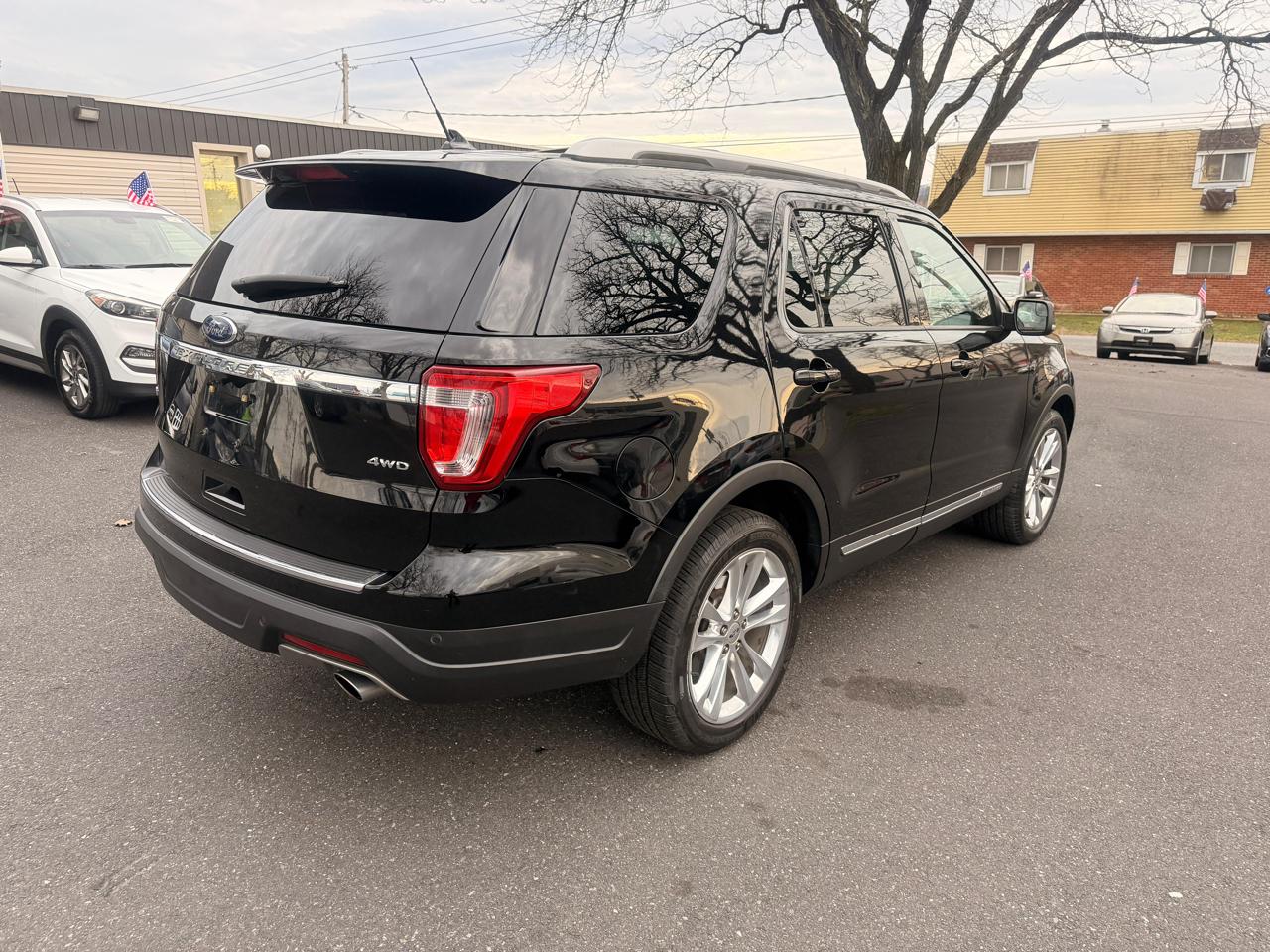 Ford Explorer  2018
