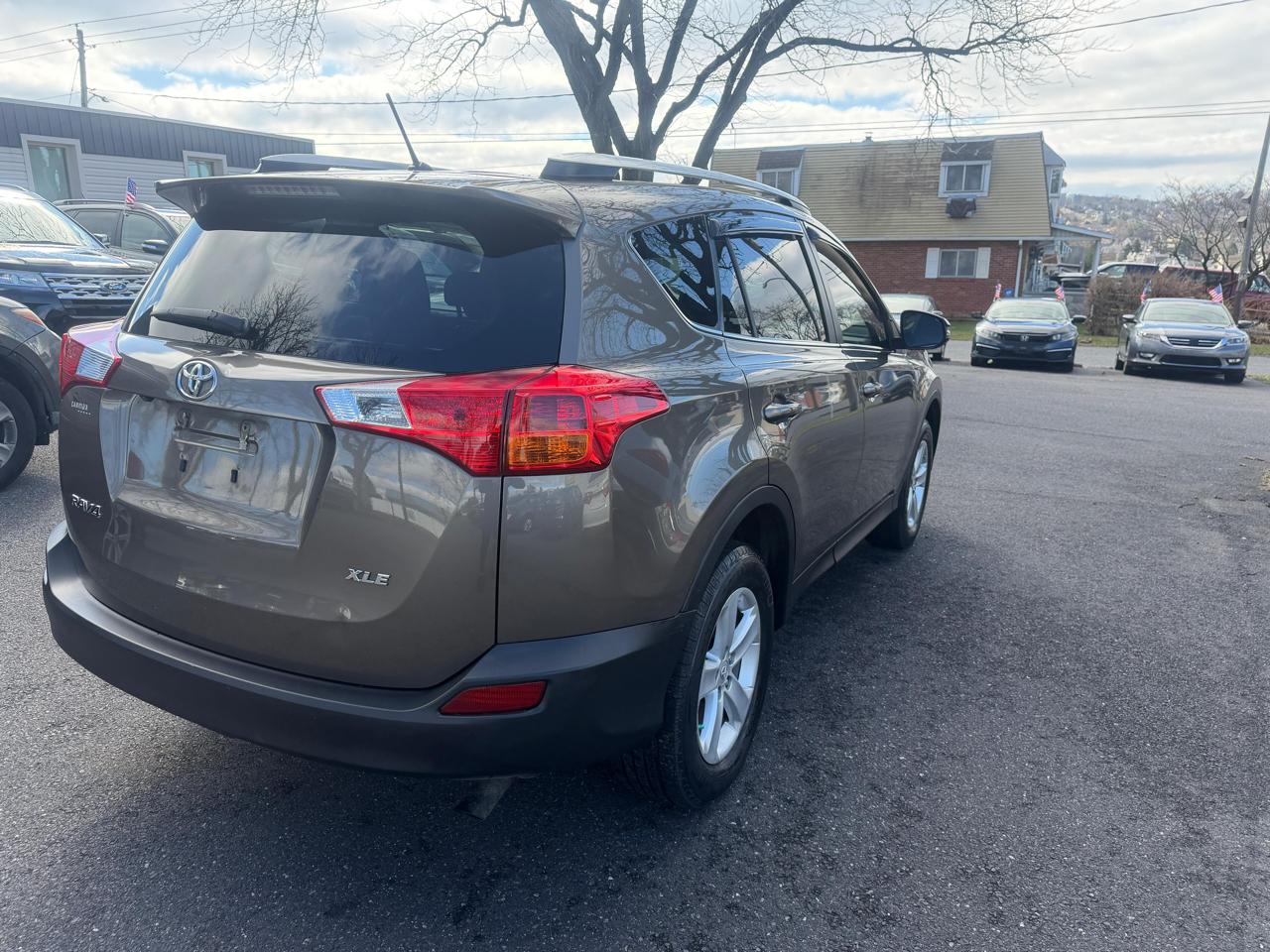 Toyota RAV4  2013