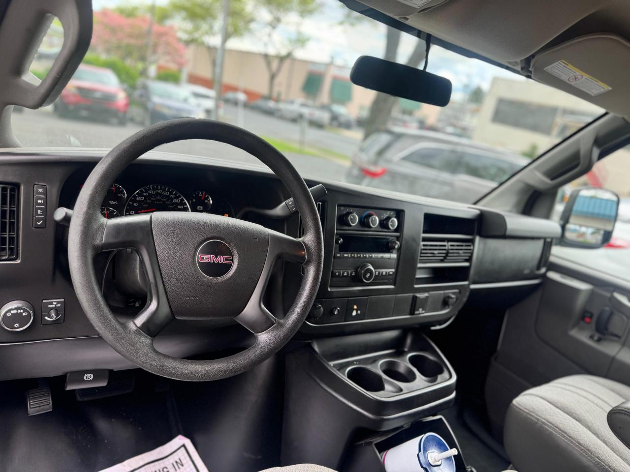 GMC Savana Cargo  2016