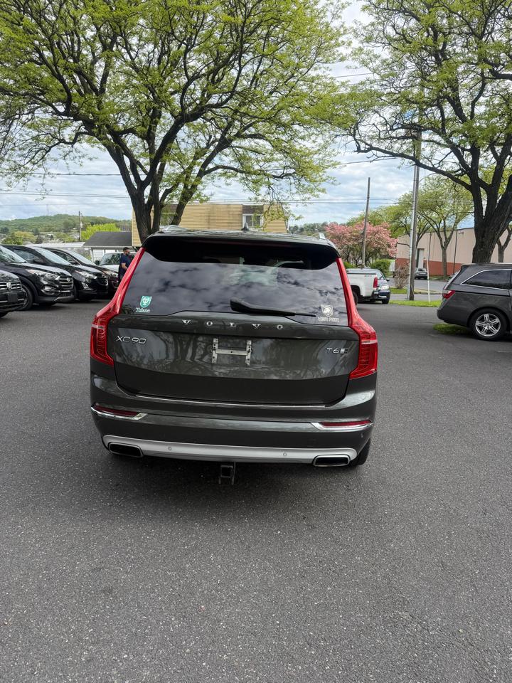 Volvo XC90  2018