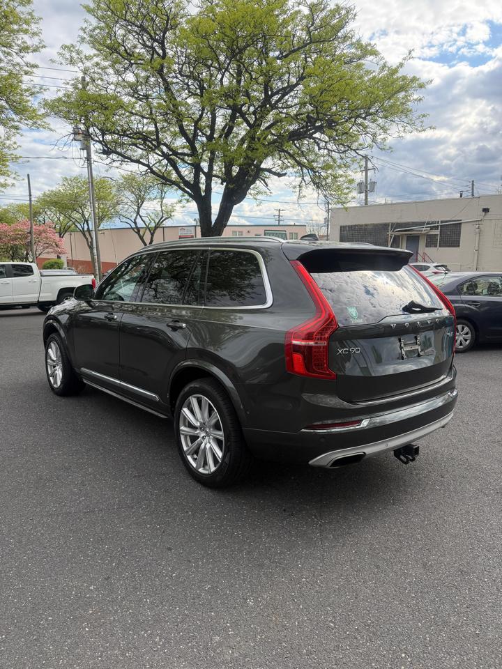 Volvo XC90  2018