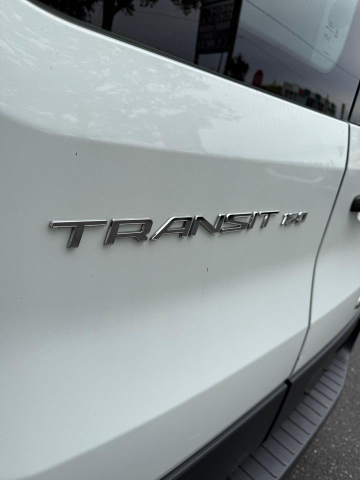 Ford Transit 150  2018