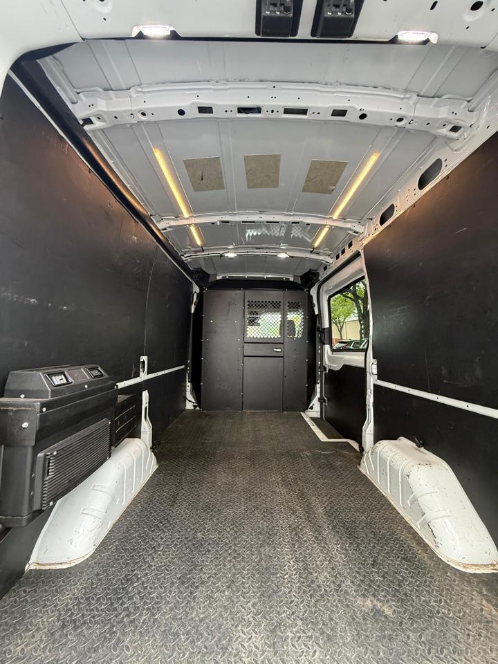 Ford Transit 150  2018