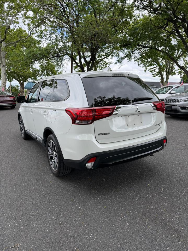 Mitsubishi Outlander SE 2017