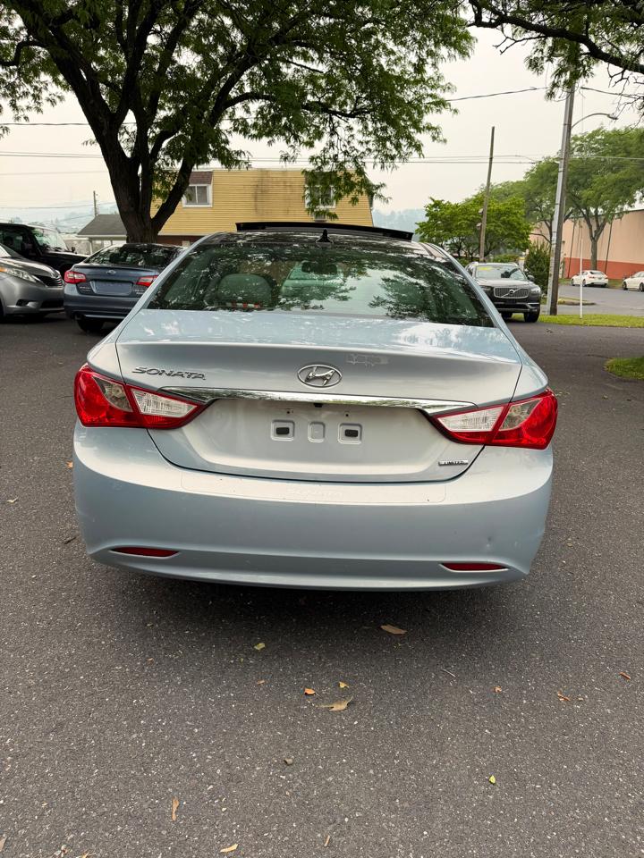 Hyundai Sonata  2013