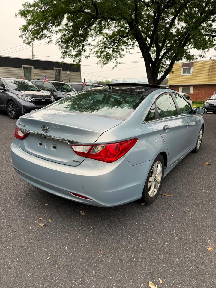 Hyundai Sonata  2013