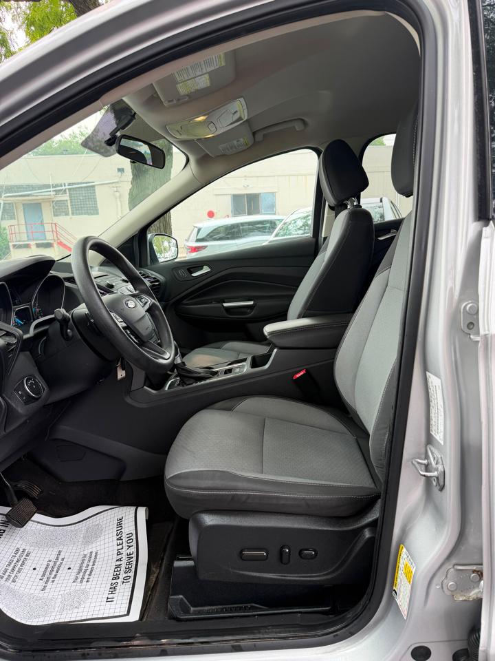 Ford ESCAPE SE  2017