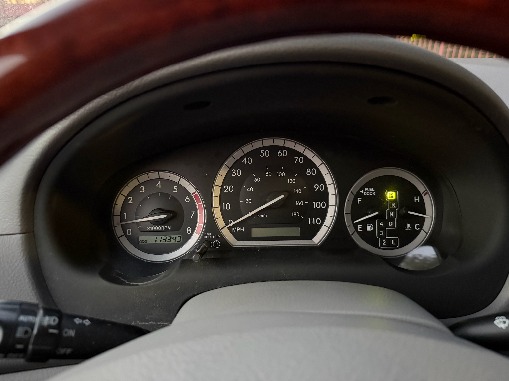 Toyota Sienna XLE 2004