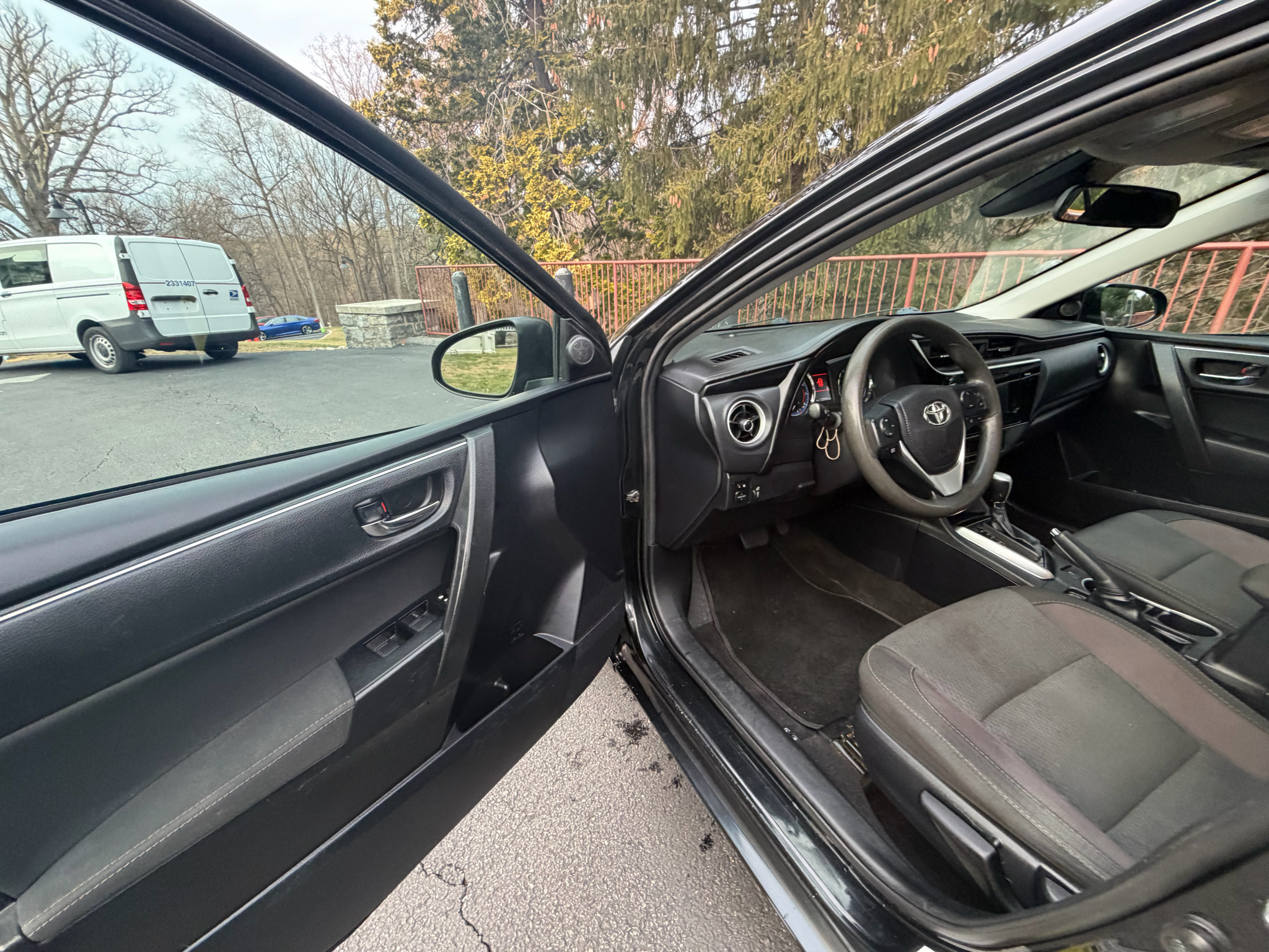 Toyota Corolla LE CVT 2017