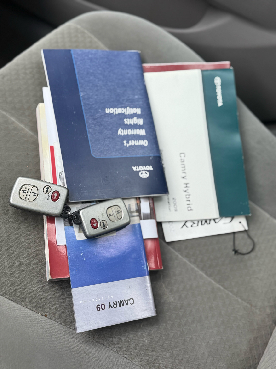 Toyota Camry Hybrid Sedan 2009