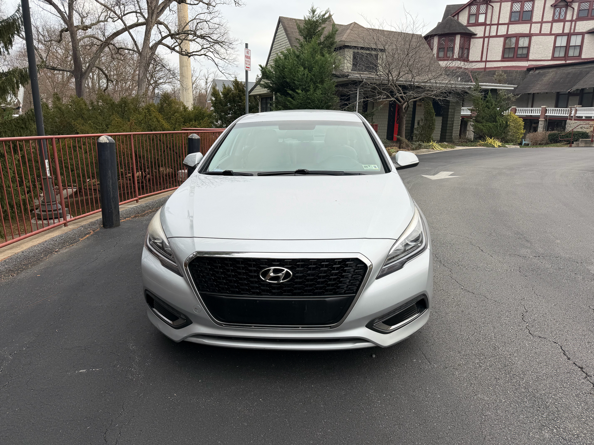 Hyundai Sonata Hybrid Base 2016