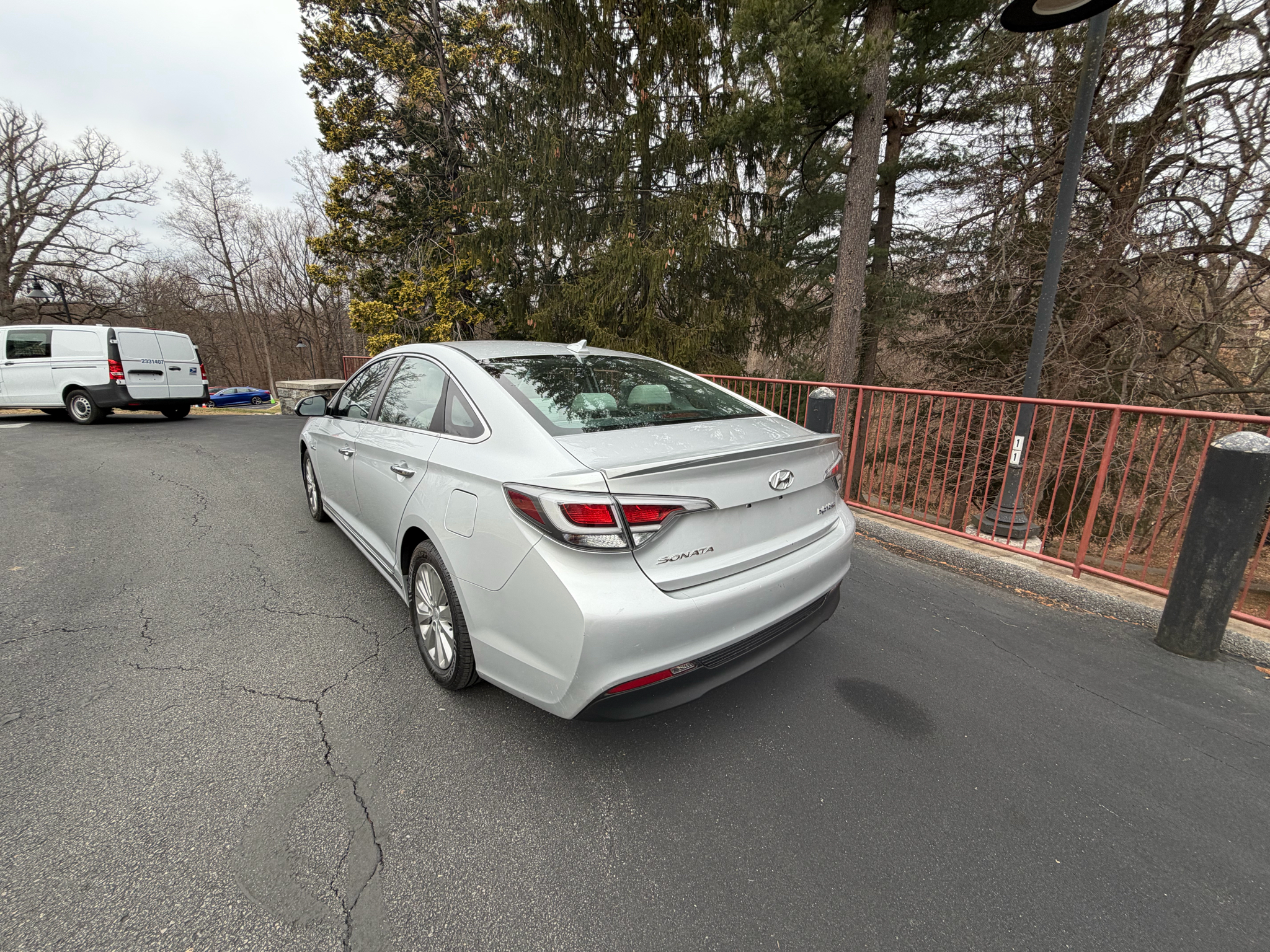 Hyundai Sonata Hybrid Base 2016