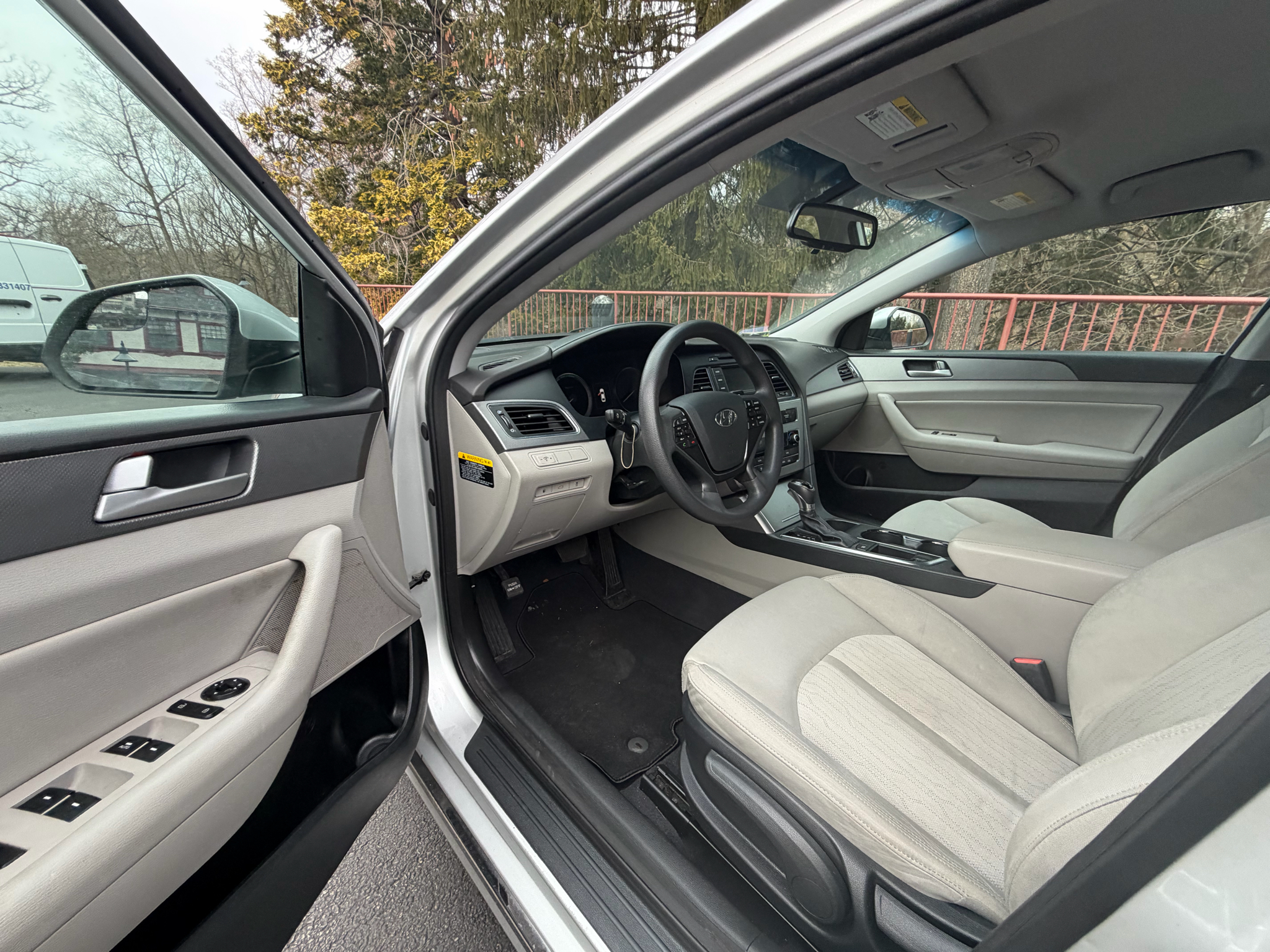 Hyundai Sonata Hybrid Base 2016