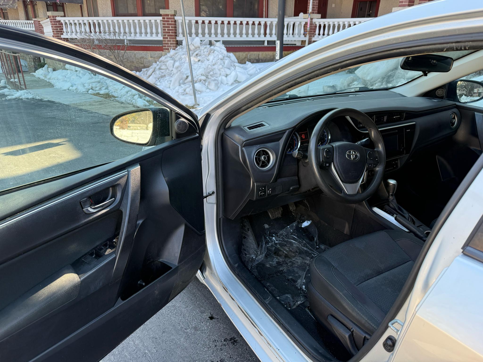 Toyota Corolla LE CVT 2017