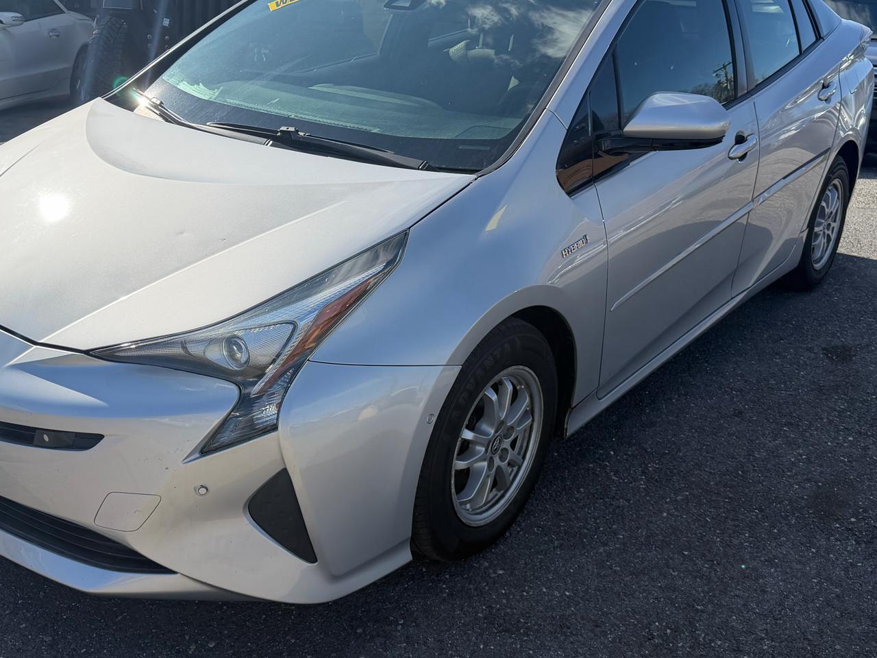 Toyota Prius Two 2017