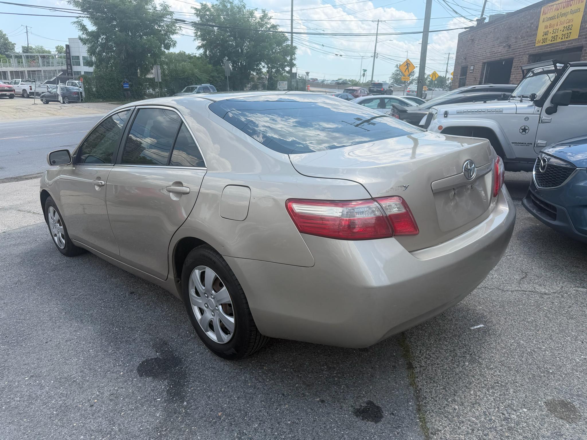 Toyota Camry XLE 5-Spd AT 2009
