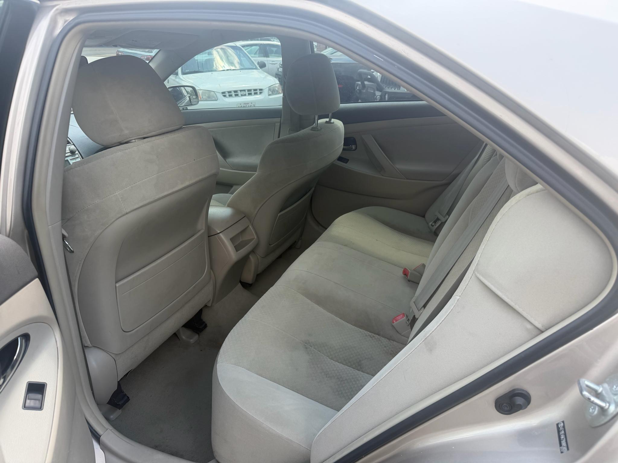 Toyota Camry XLE 5-Spd AT 2009