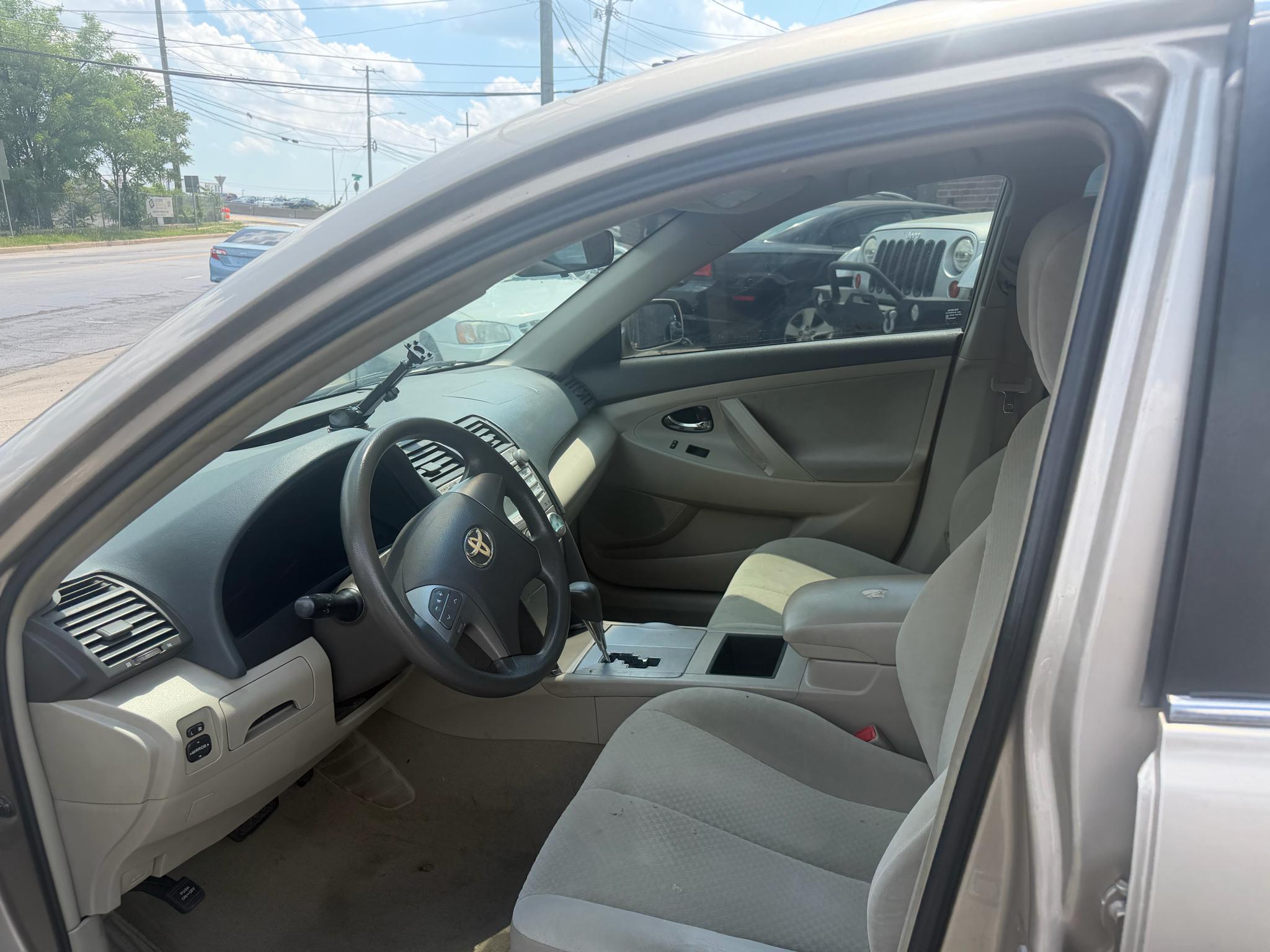 Toyota Camry XLE 5-Spd AT 2009