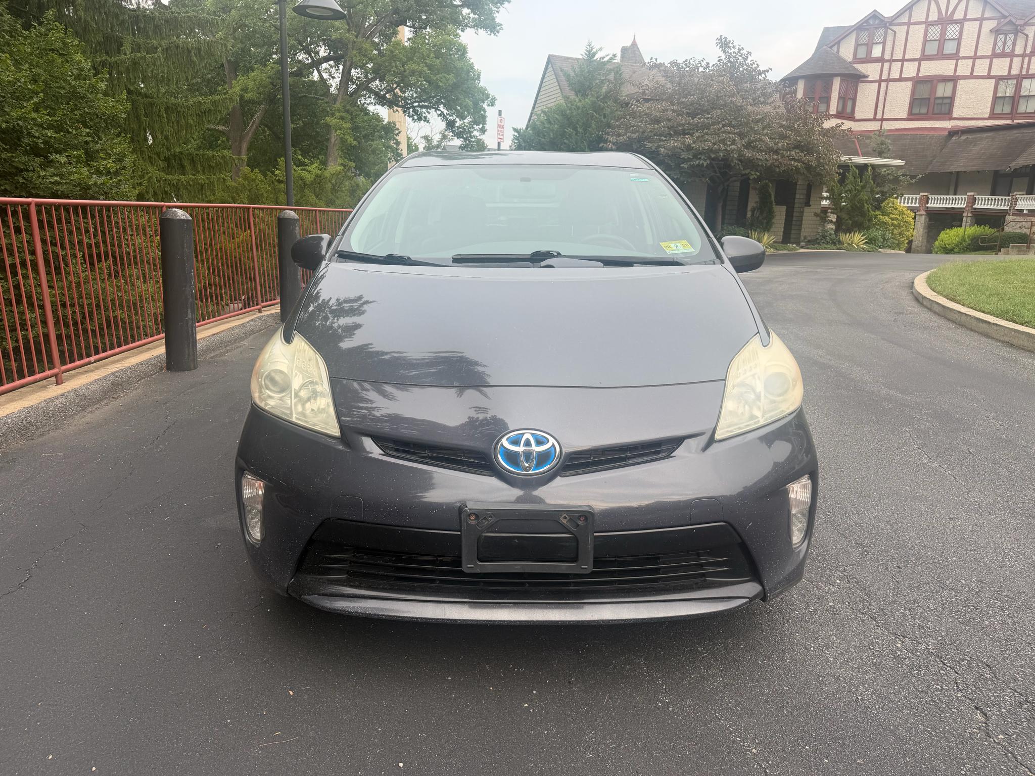 Toyota Prius Prius V 2012