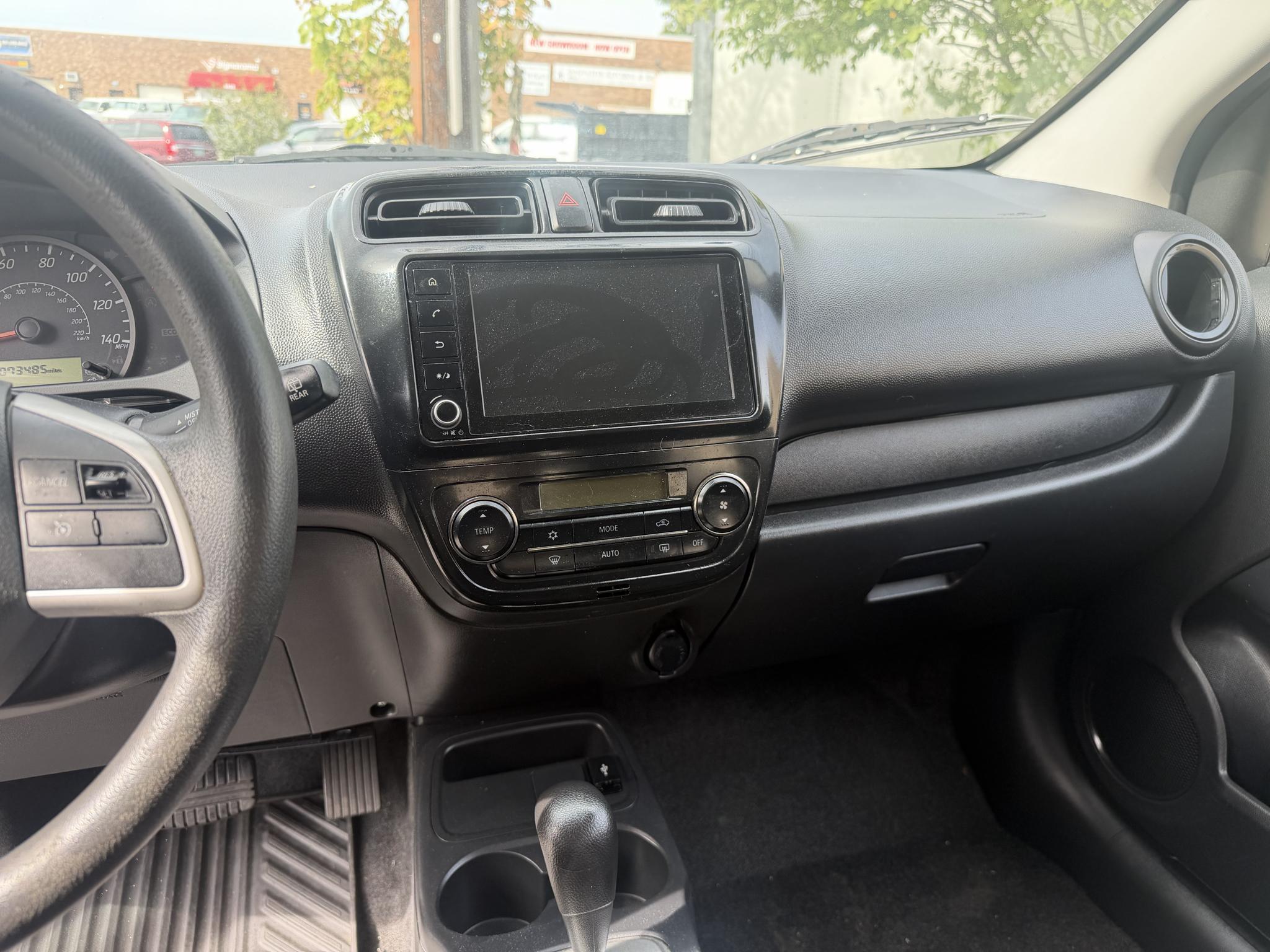 Mitsubishi Mirage ES CVT 2021