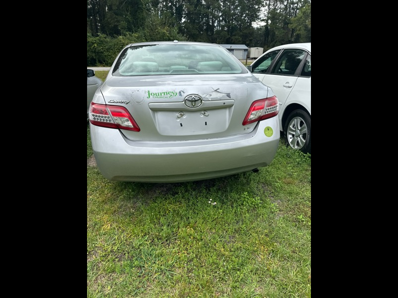 2010 Toyota Camry SE 6-Spd MT