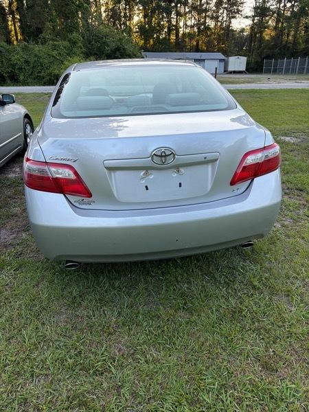 Toyota Camry LE V6 6-Spd AT 2009