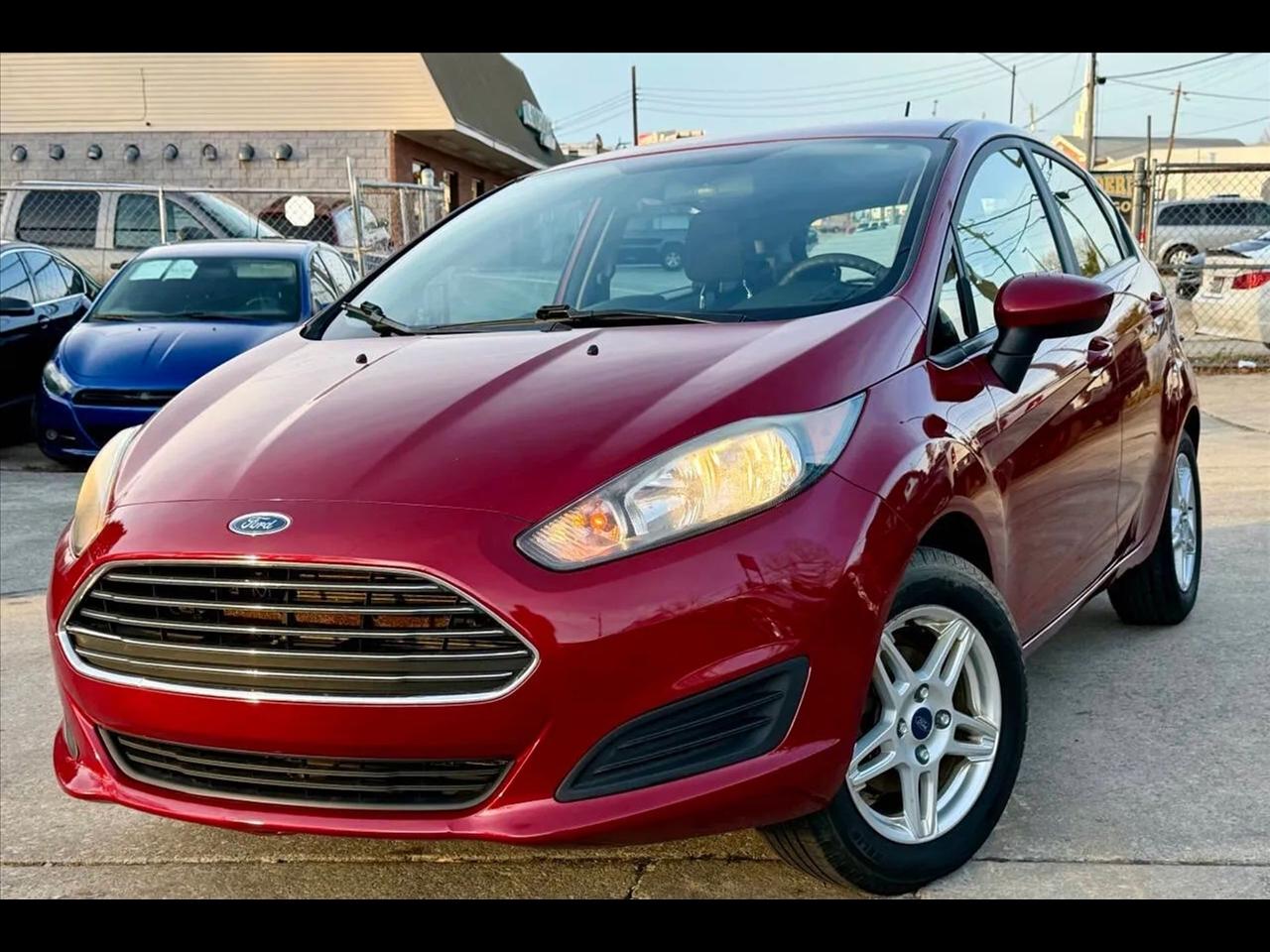 2017 Ford Fiesta SE Hatchback 4D