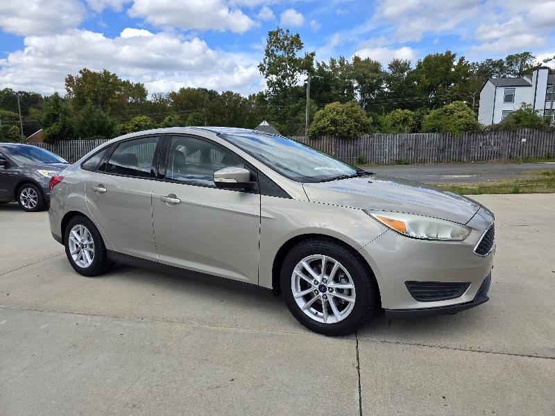 Ford Focus SE Sedan 2015