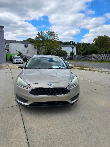 Ford Focus SE Sedan 2015