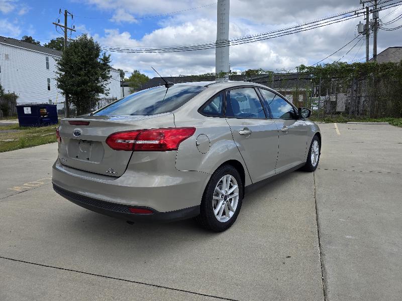 Ford Focus SE Sedan 2015