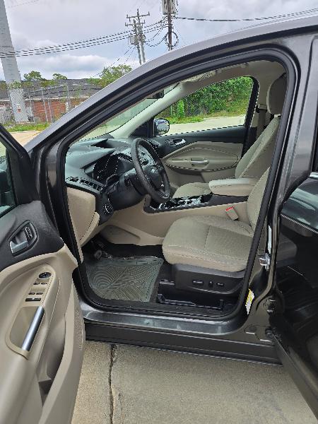 Ford Escape SE FWD 2017