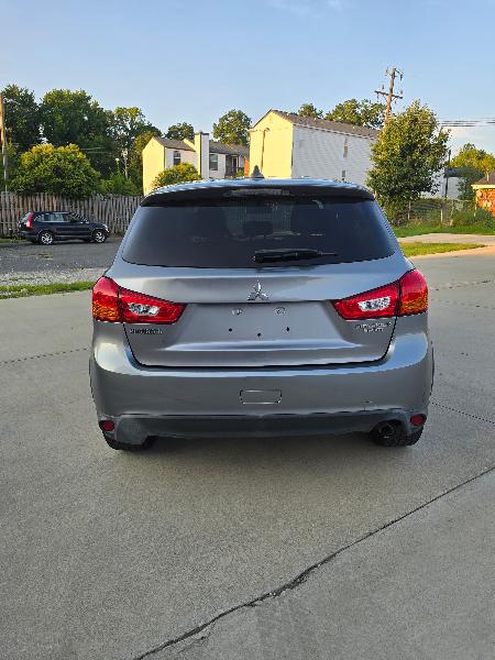 Mitsubishi Outlander Sport 2.0 ES 5M 2017