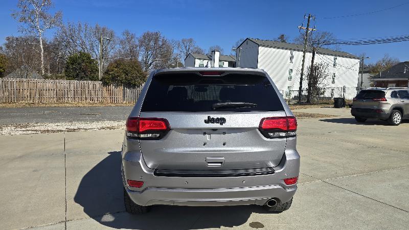Jeep Grand Cherokee Laredo 2WD 2018