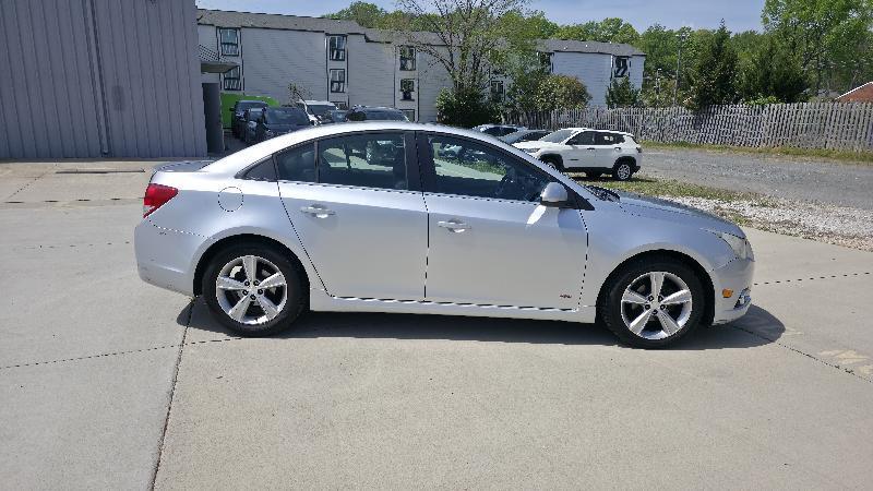 Chevrolet Cruze 2LT Auto 2013