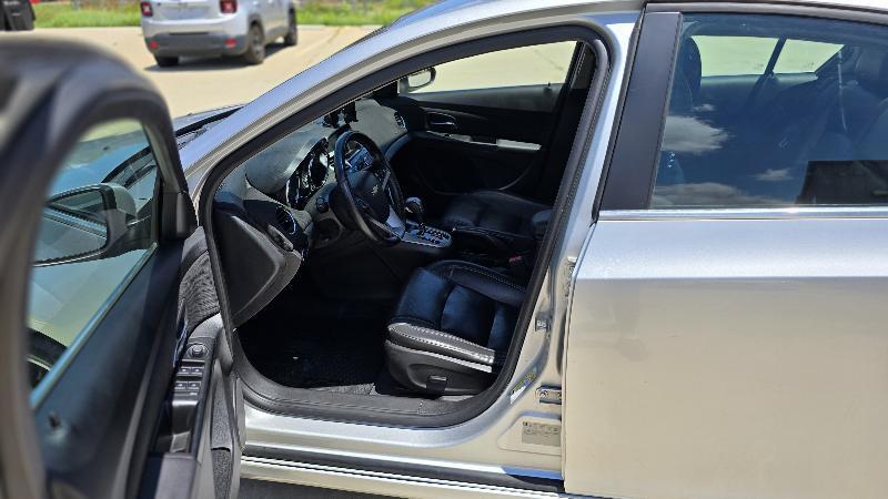 2013 Chevrolet Cruze 2LT - Photo 10