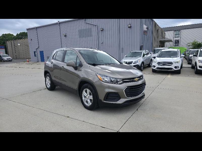 2020 Chevrolet Trax LS's photo