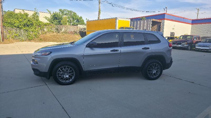 Jeep Cherokee Sport FWD 2015