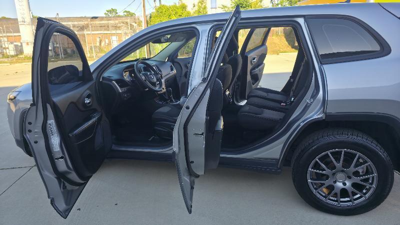 Jeep Cherokee Sport FWD 2015