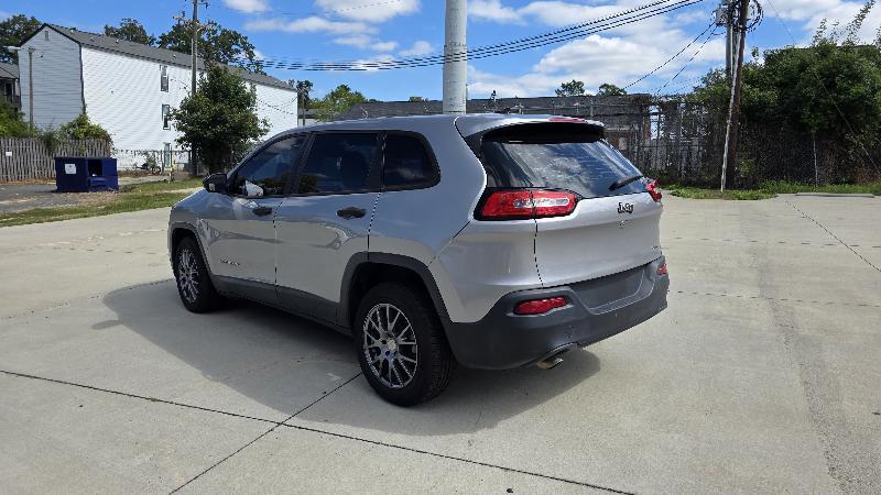 Jeep Cherokee Sport FWD 2015