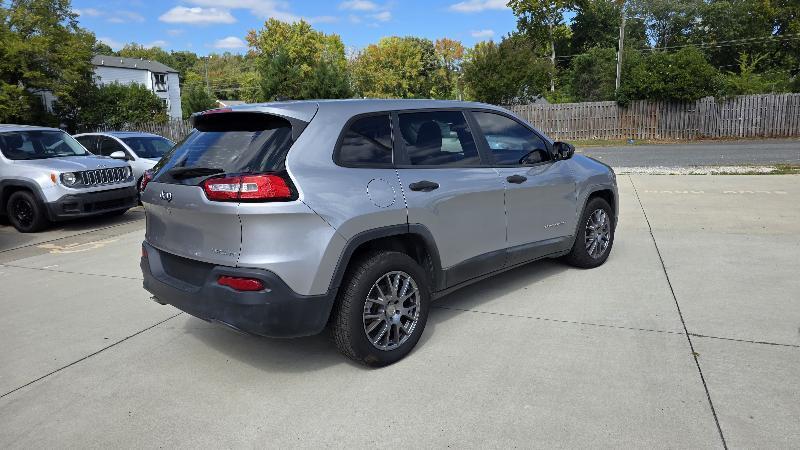 Jeep Cherokee Sport FWD 2015